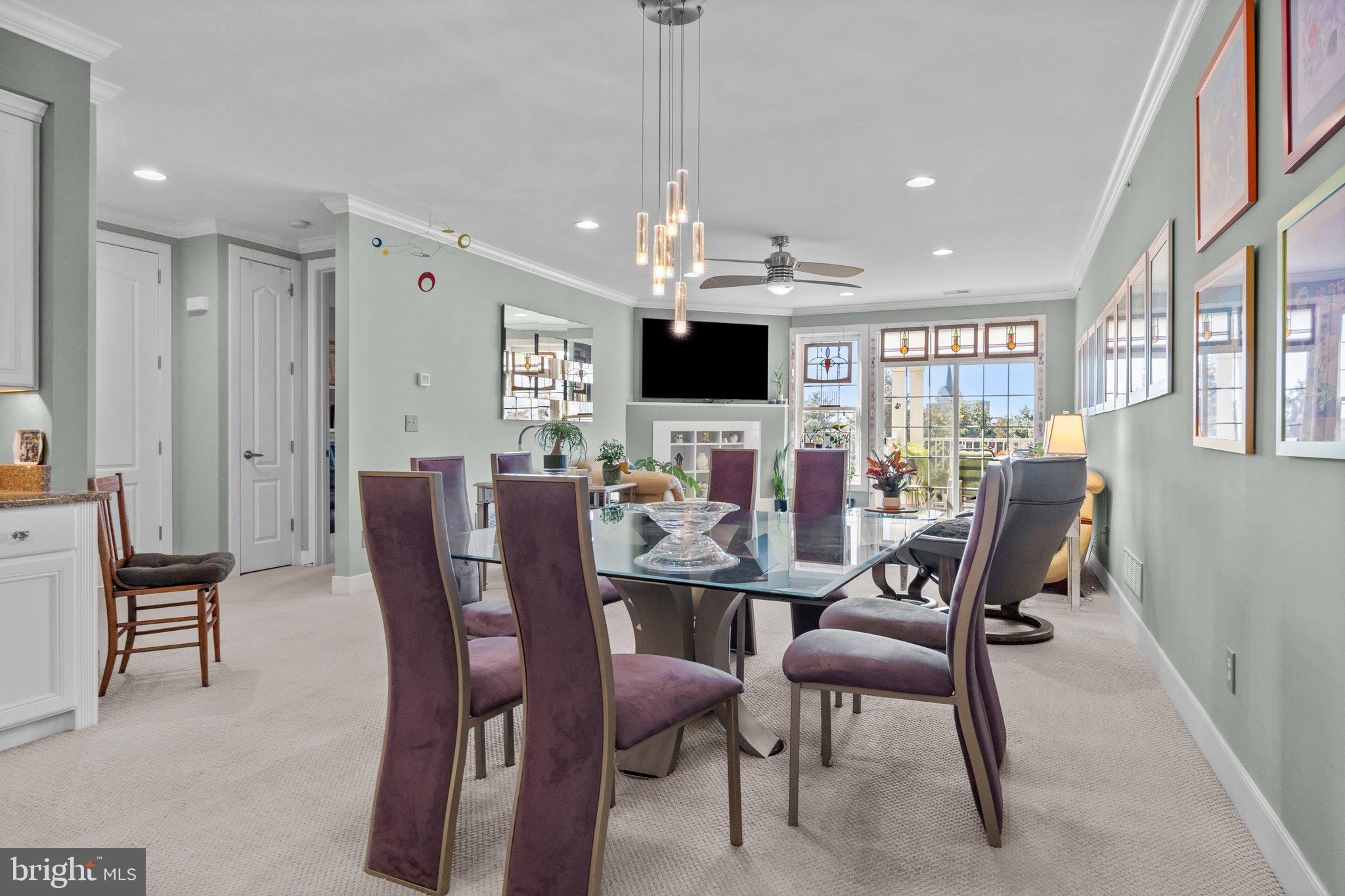 MERIDIAN VALLEY SQ - Residential