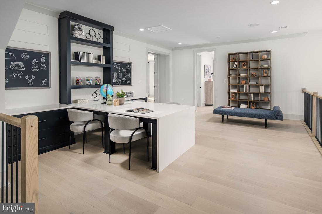 MT. PROSPECT - Residential