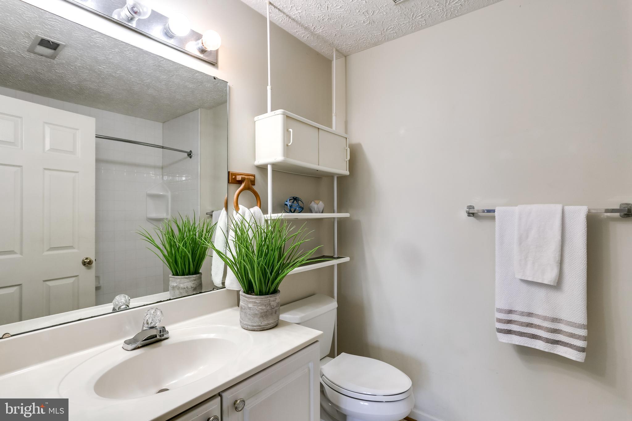 CHESTNUT GABLE - Residential