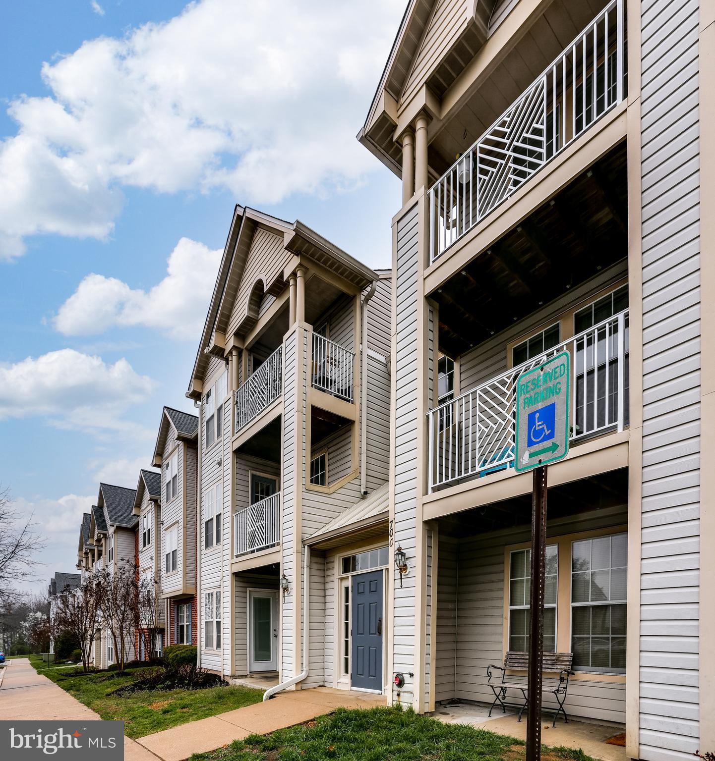CHESTNUT GABLE - Residential