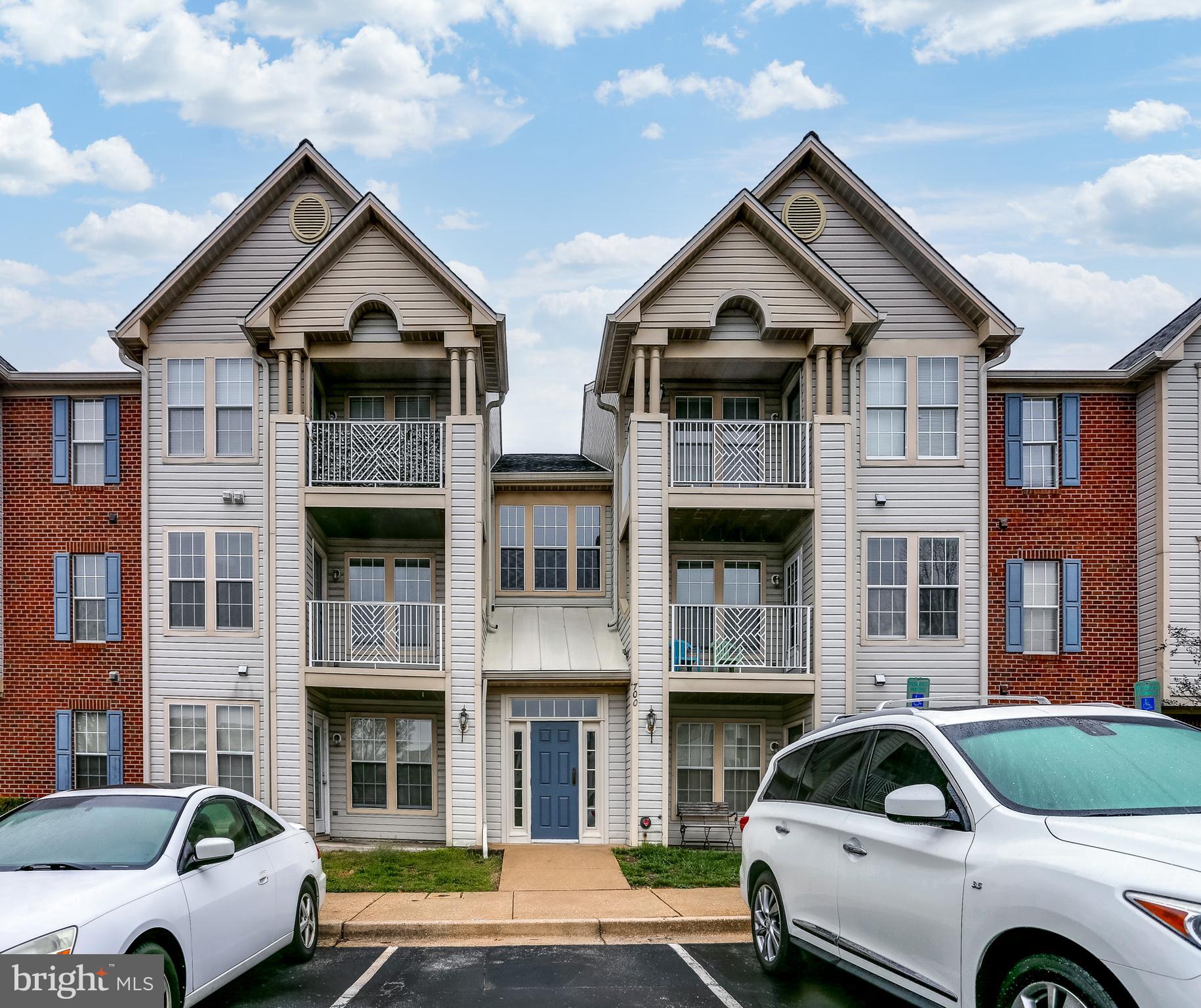 CHESTNUT GABLE - Residential