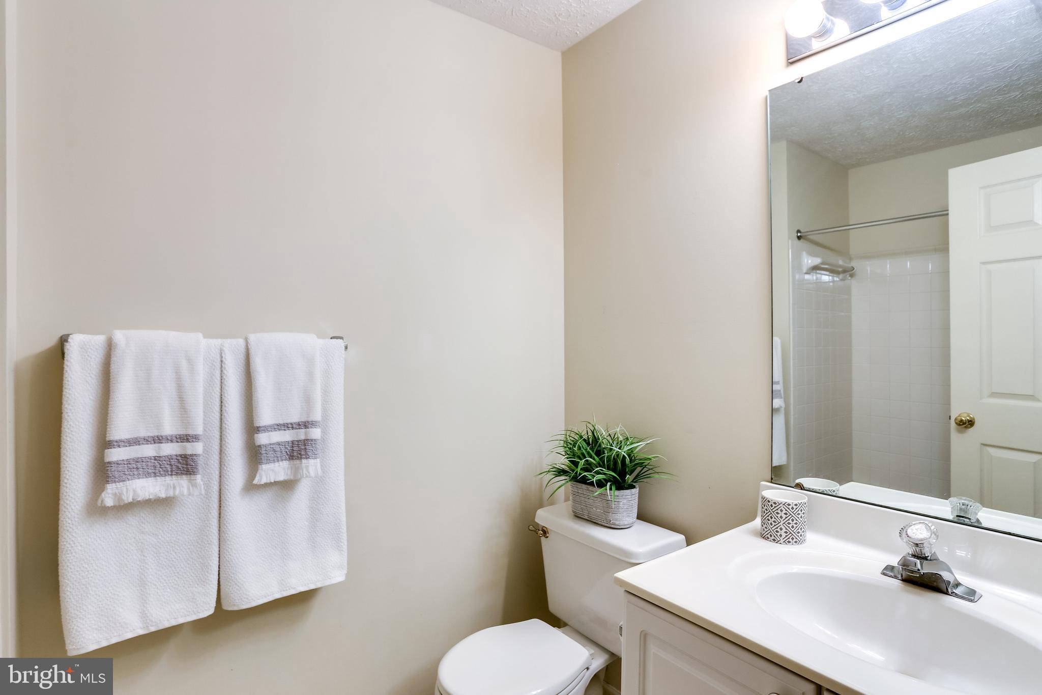 CHESTNUT GABLE - Residential