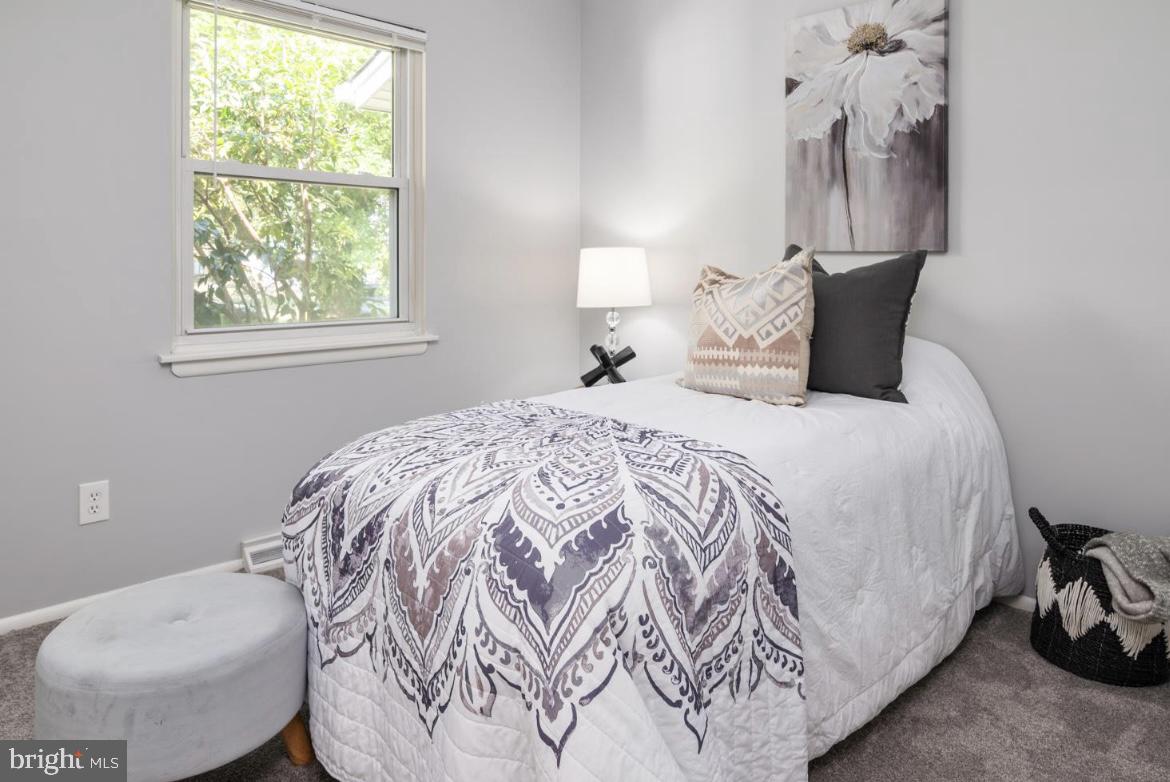 BEECHWOOD ON THE BURLEY - Residential Lease