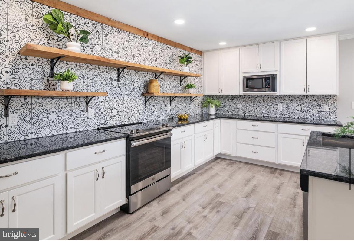 BEECHWOOD ON THE BURLEY - Residential Lease