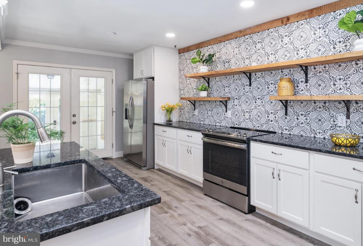 BEECHWOOD ON THE BURLEY - Residential Lease