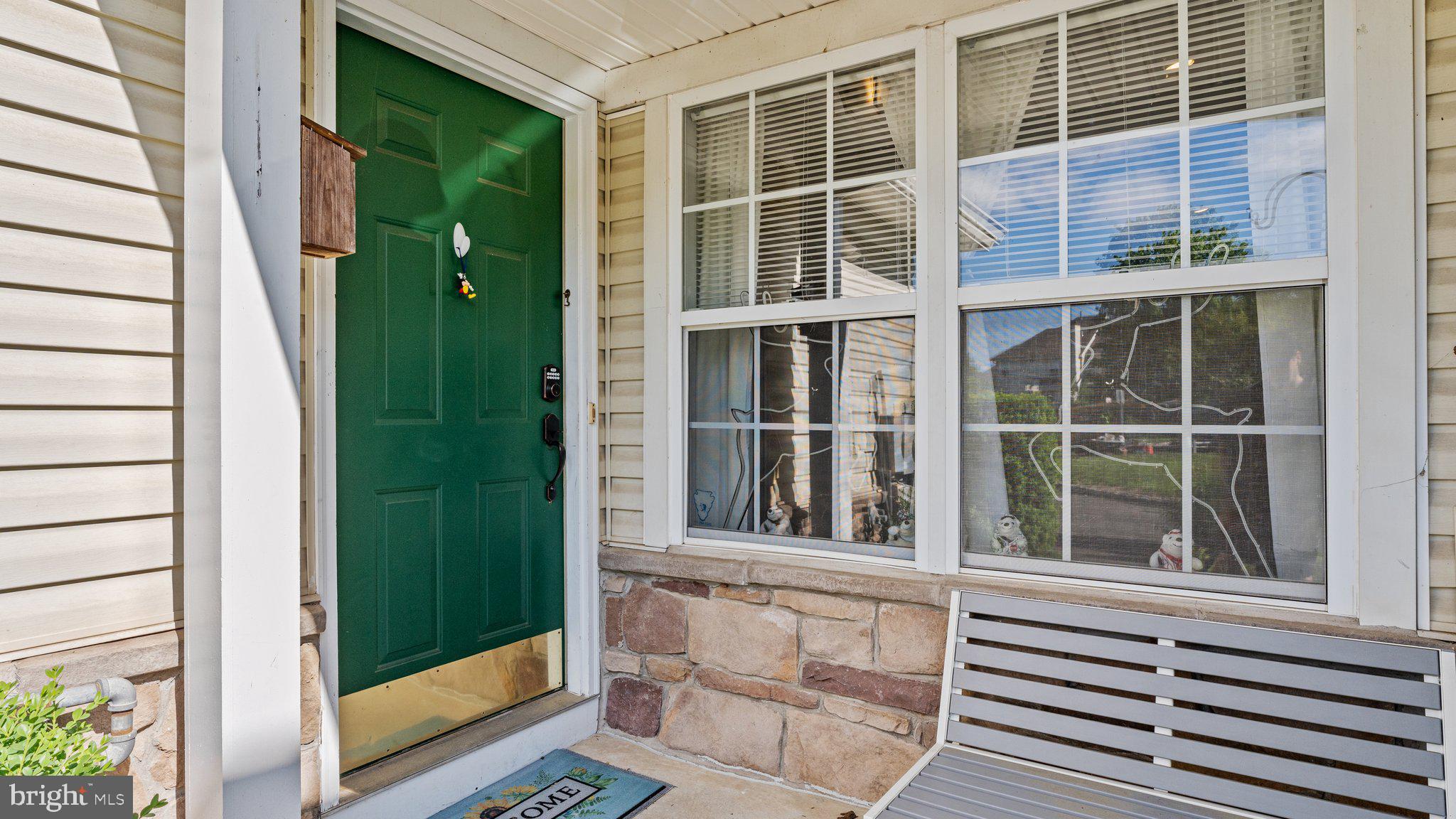 302 WESTON LANE 23