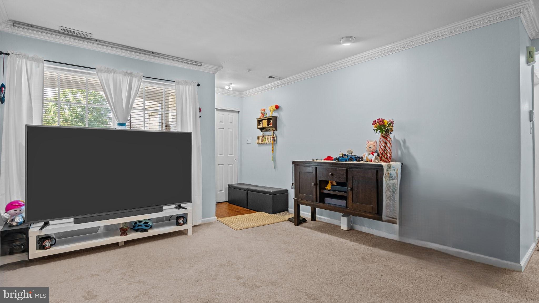 302 WESTON LANE 23