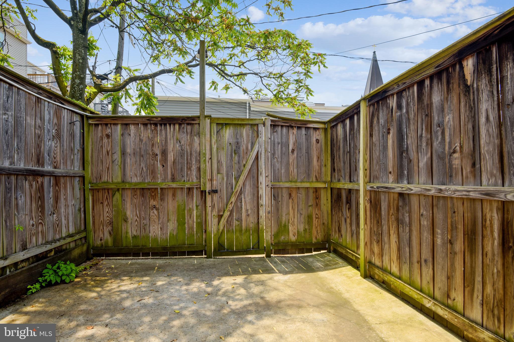 UPPER FELLS POINT - Residential