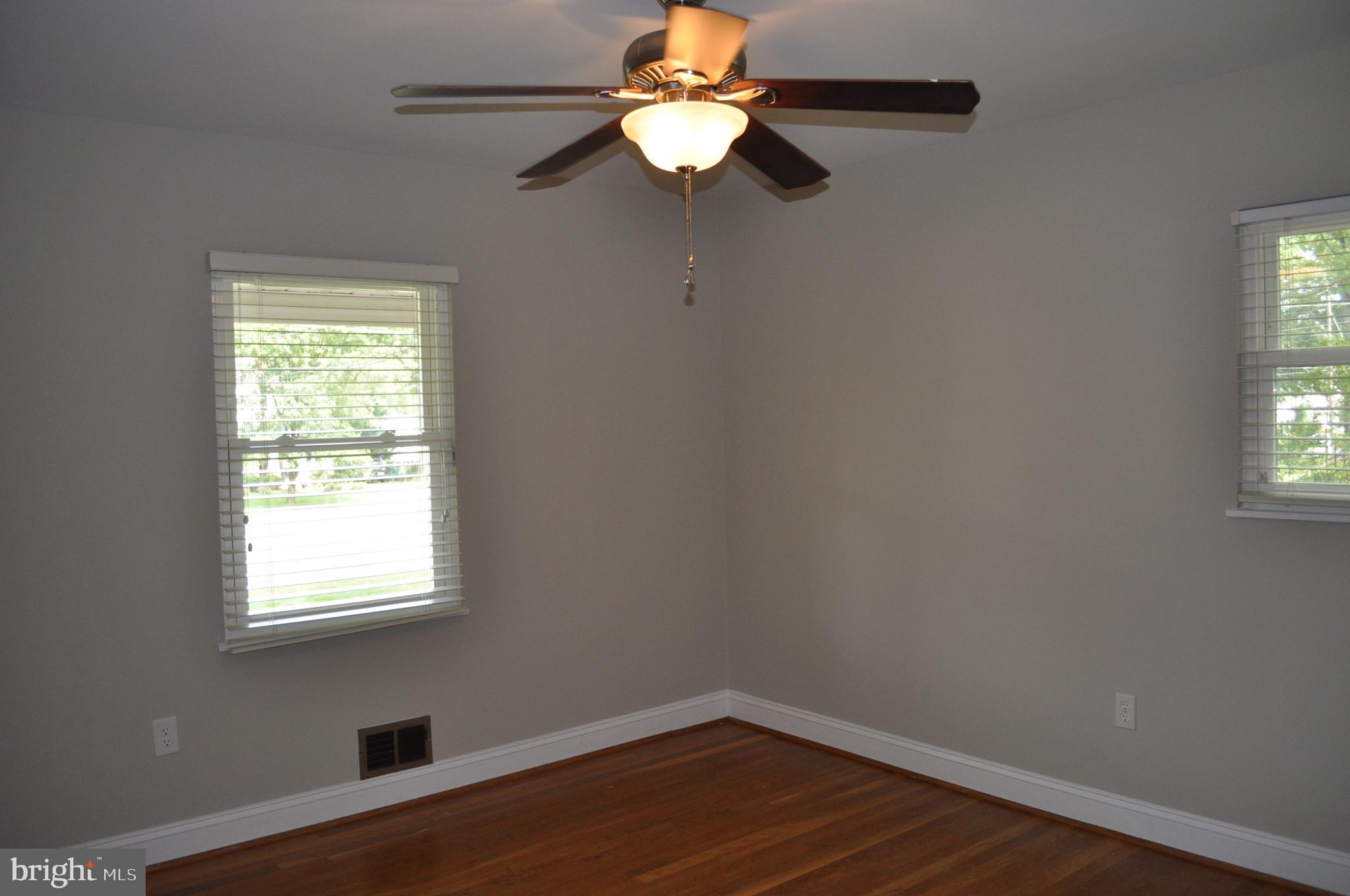 POTOMAC VALLEY - Residential Lease