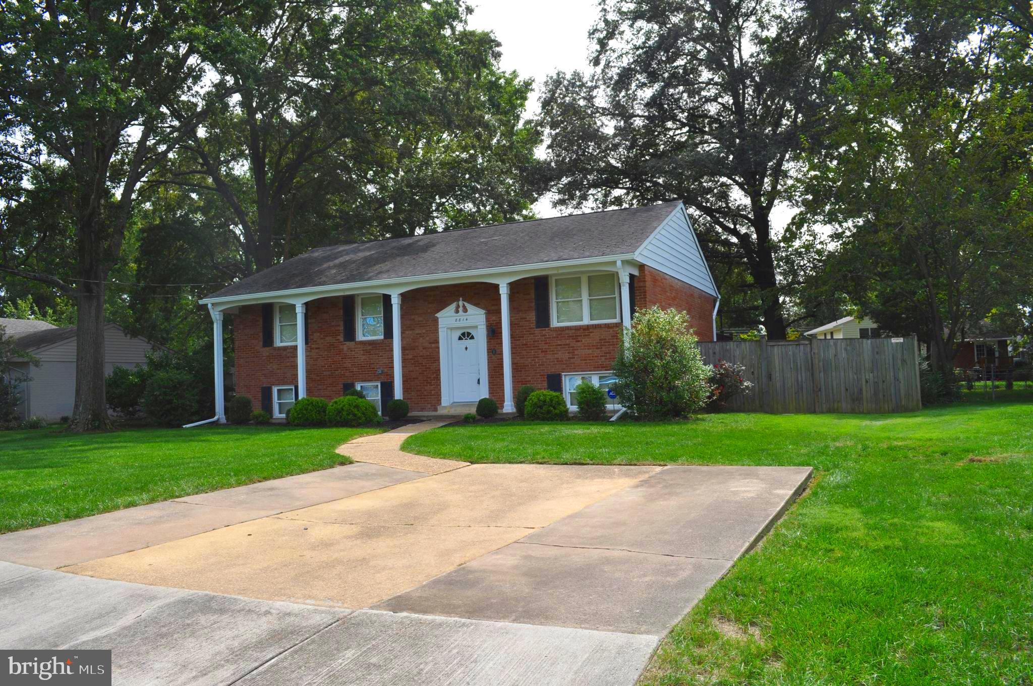 POTOMAC VALLEY - Residential Lease