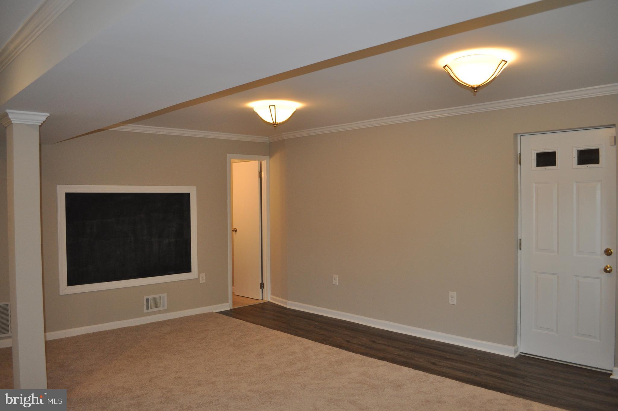 POTOMAC VALLEY - Residential Lease