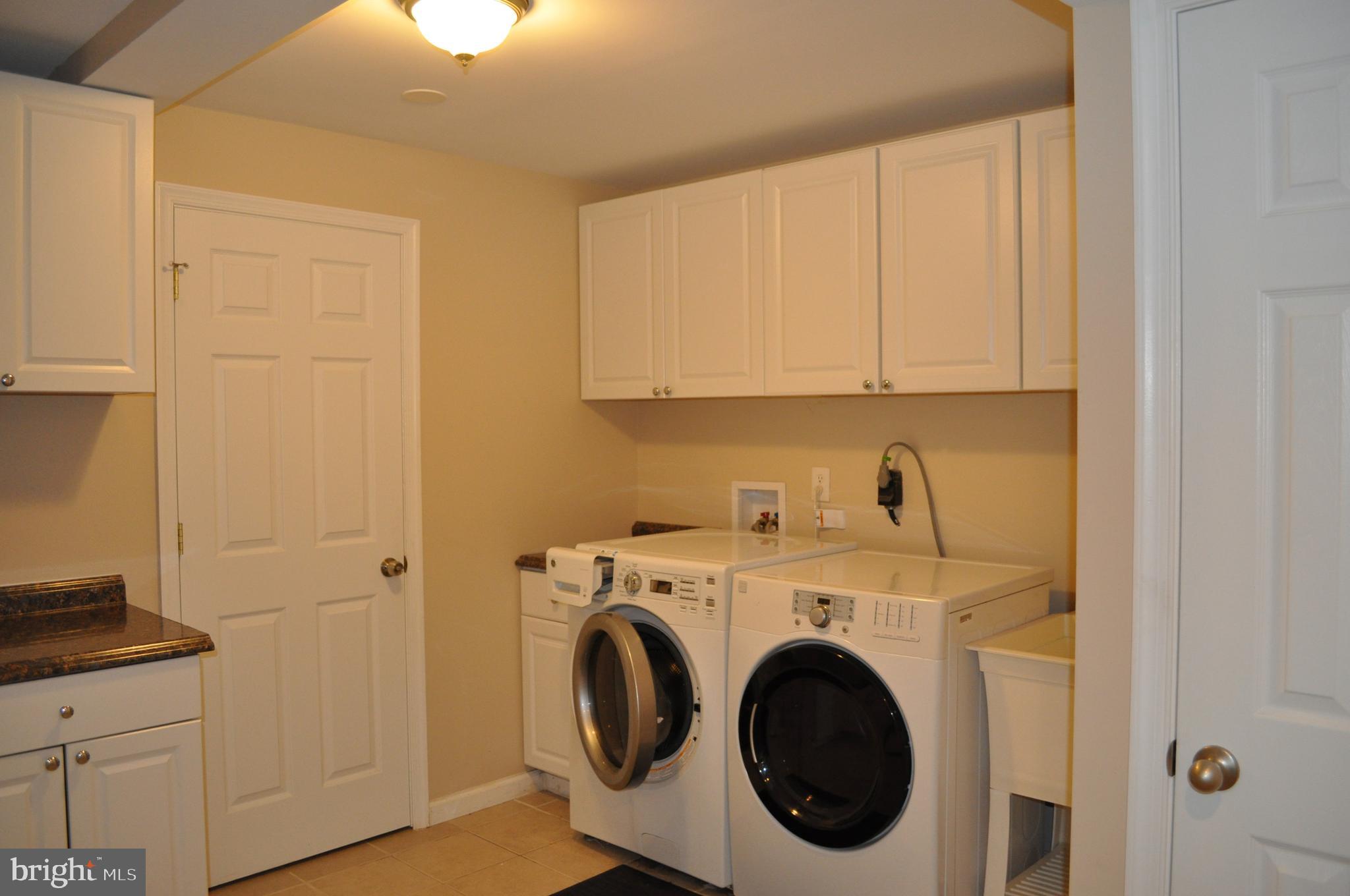 POTOMAC VALLEY - Residential Lease