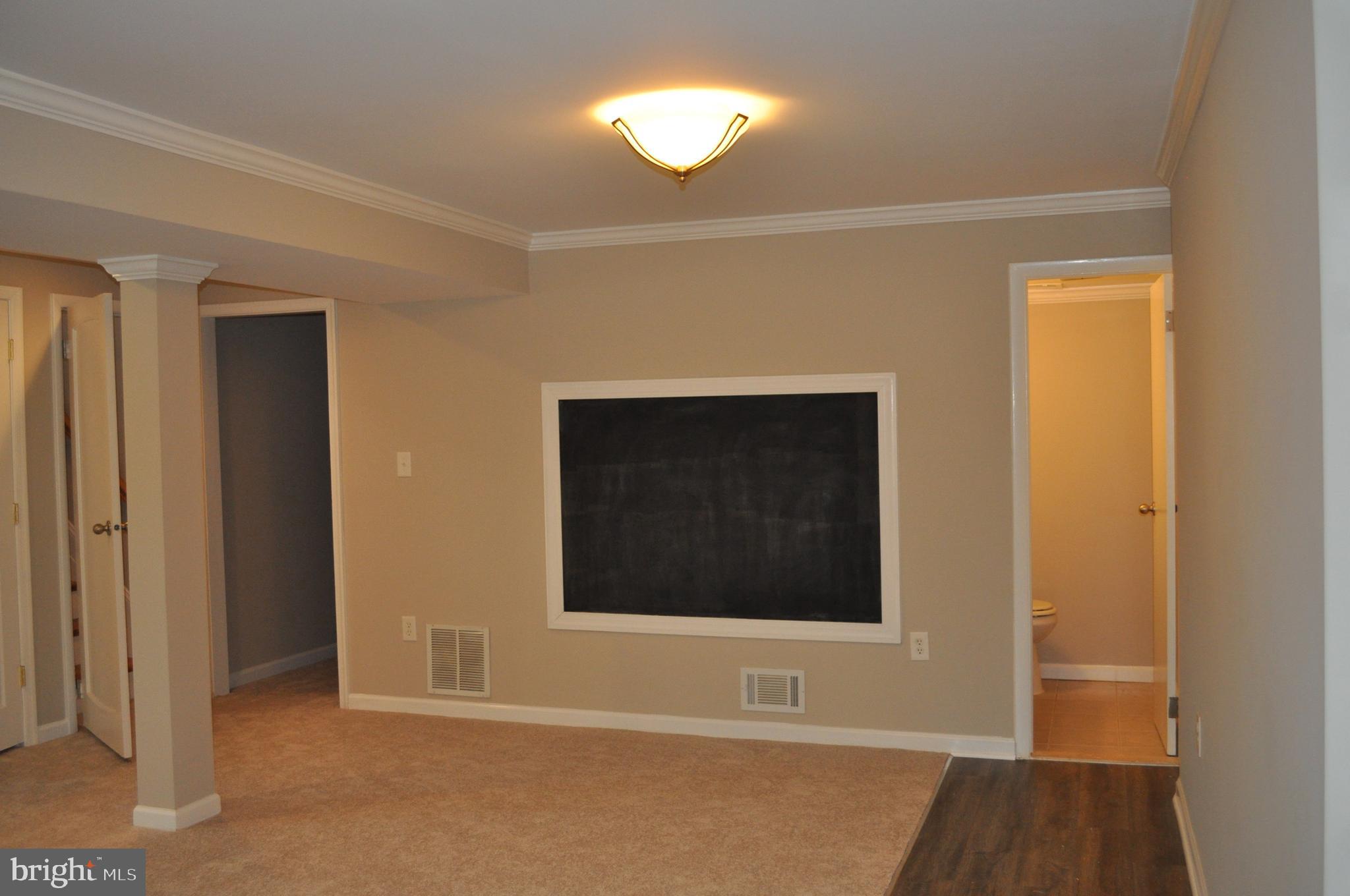 POTOMAC VALLEY - Residential Lease