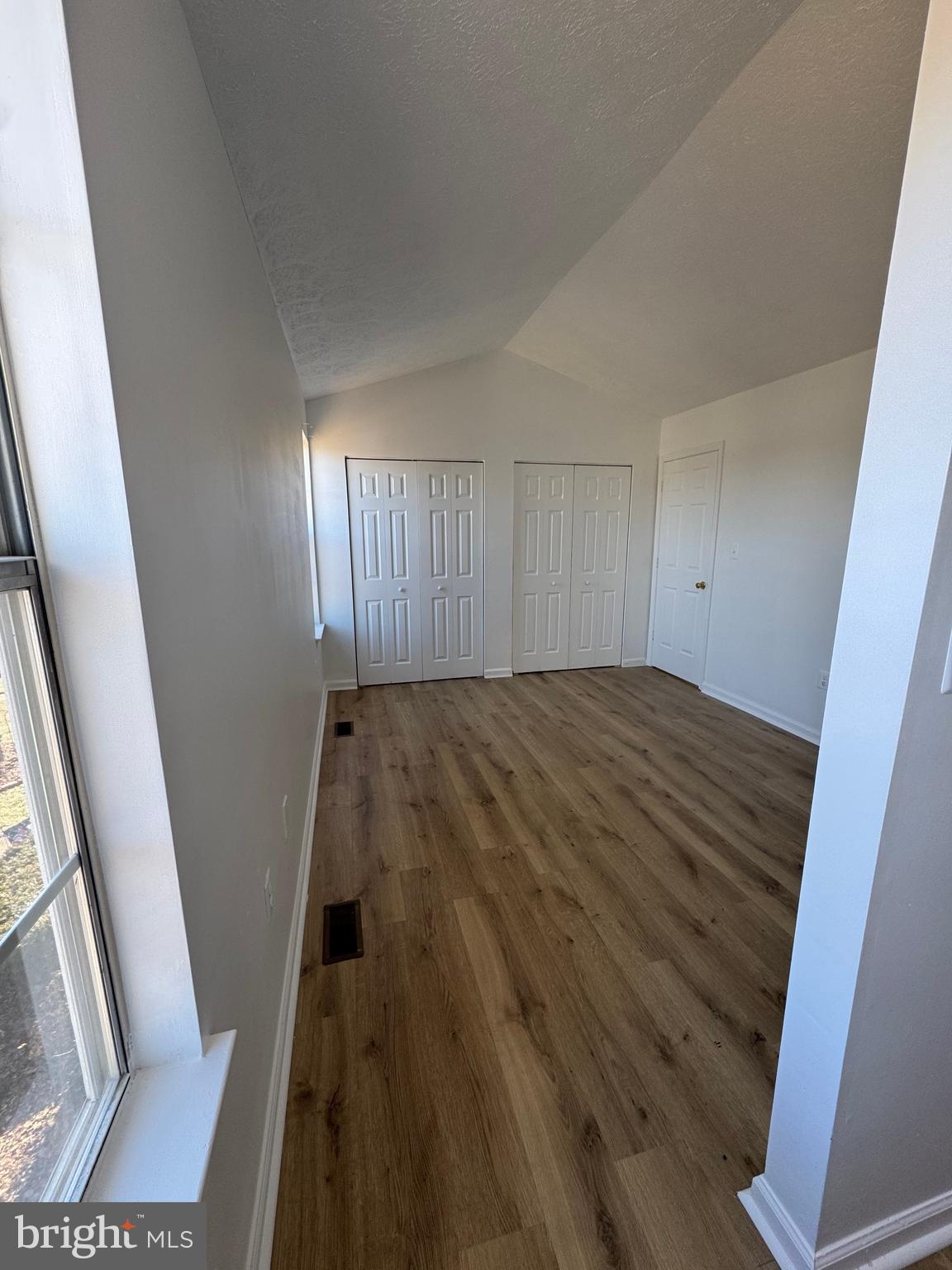 SOUTHRIDGE TOWNHOUSES - Residential Lease