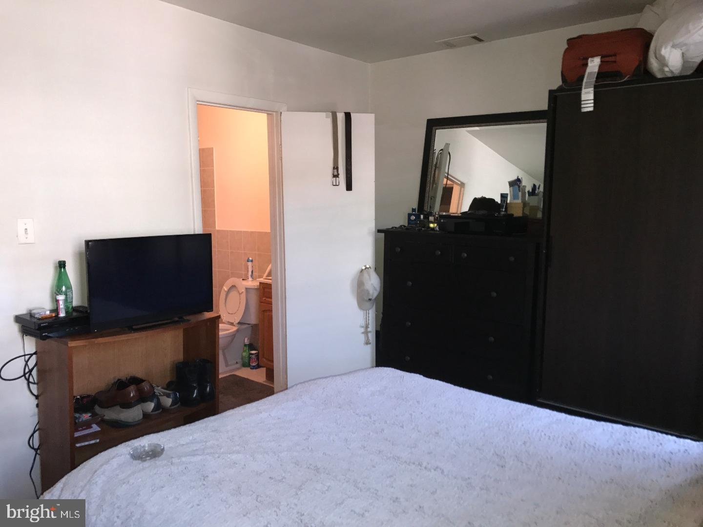 GRADUATE HOSPITAL - Residential Income