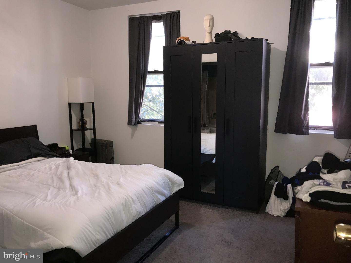 GRADUATE HOSPITAL - Residential Income