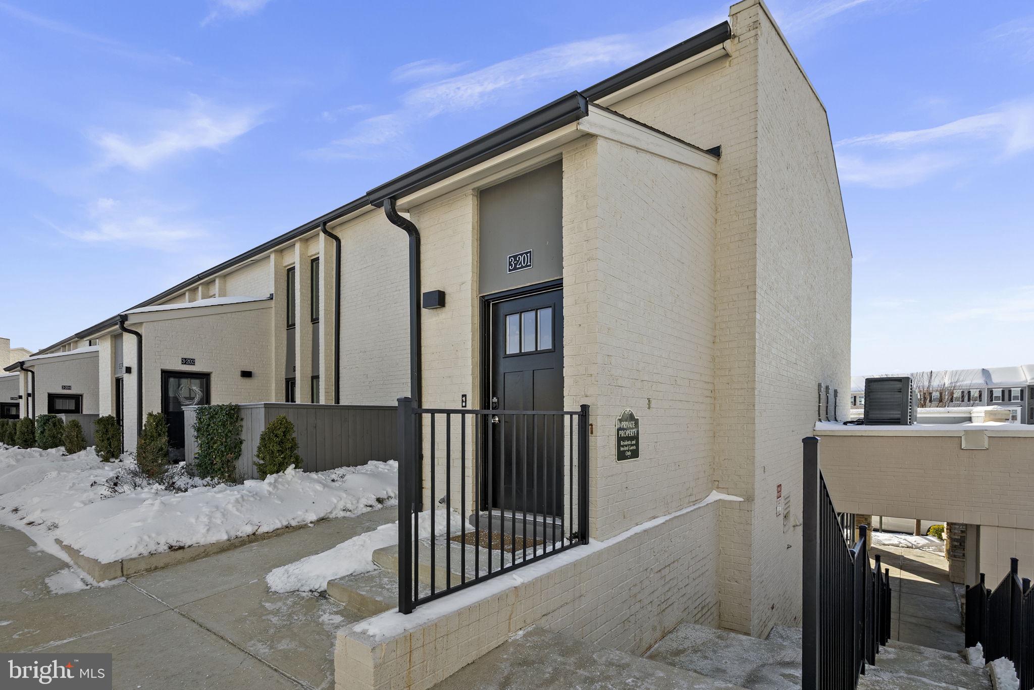 MONTGOMERY VILLAGE - Residential