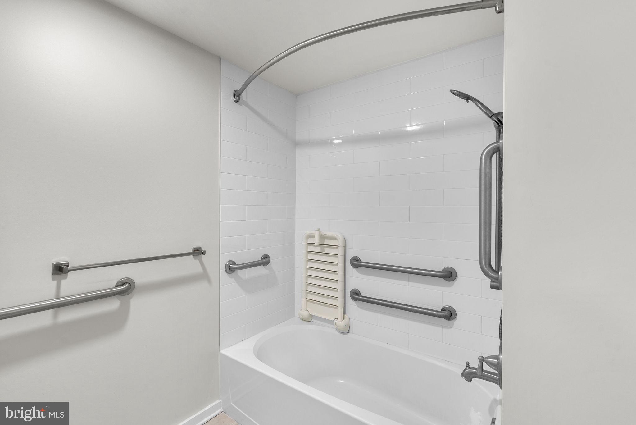 MONTGOMERY VILLAGE - Residential