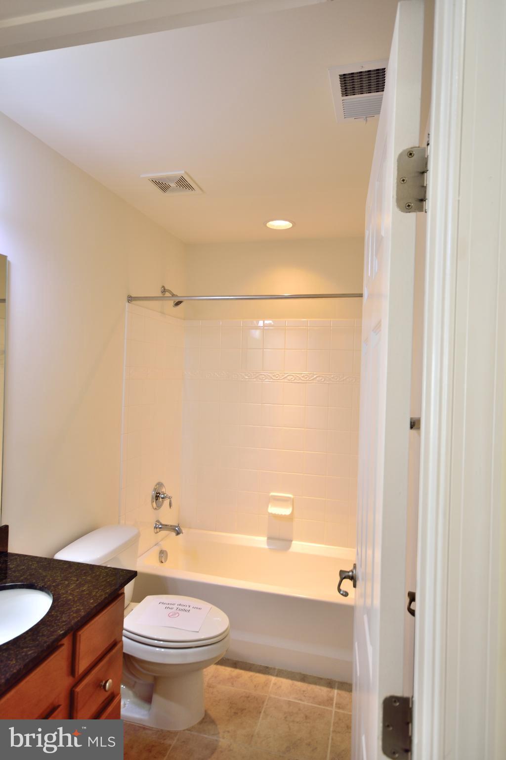 HEATHCOTE COMMONS - Residential Lease