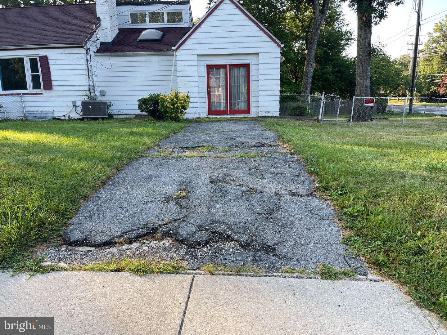 NORTH BARNABY - Residential