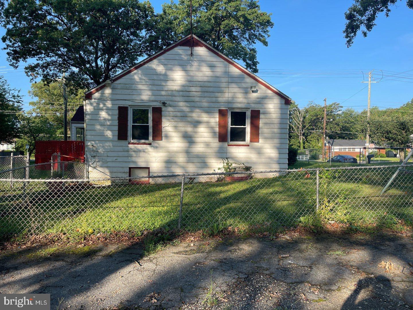 NORTH BARNABY - Residential