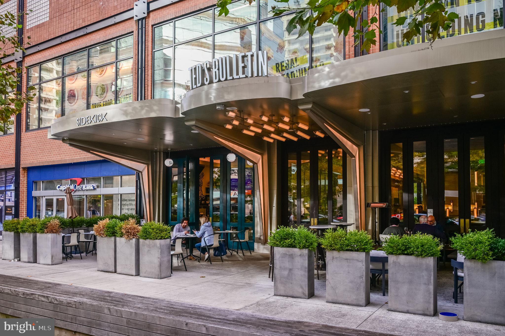 ARLINGTON OAKS - Residential