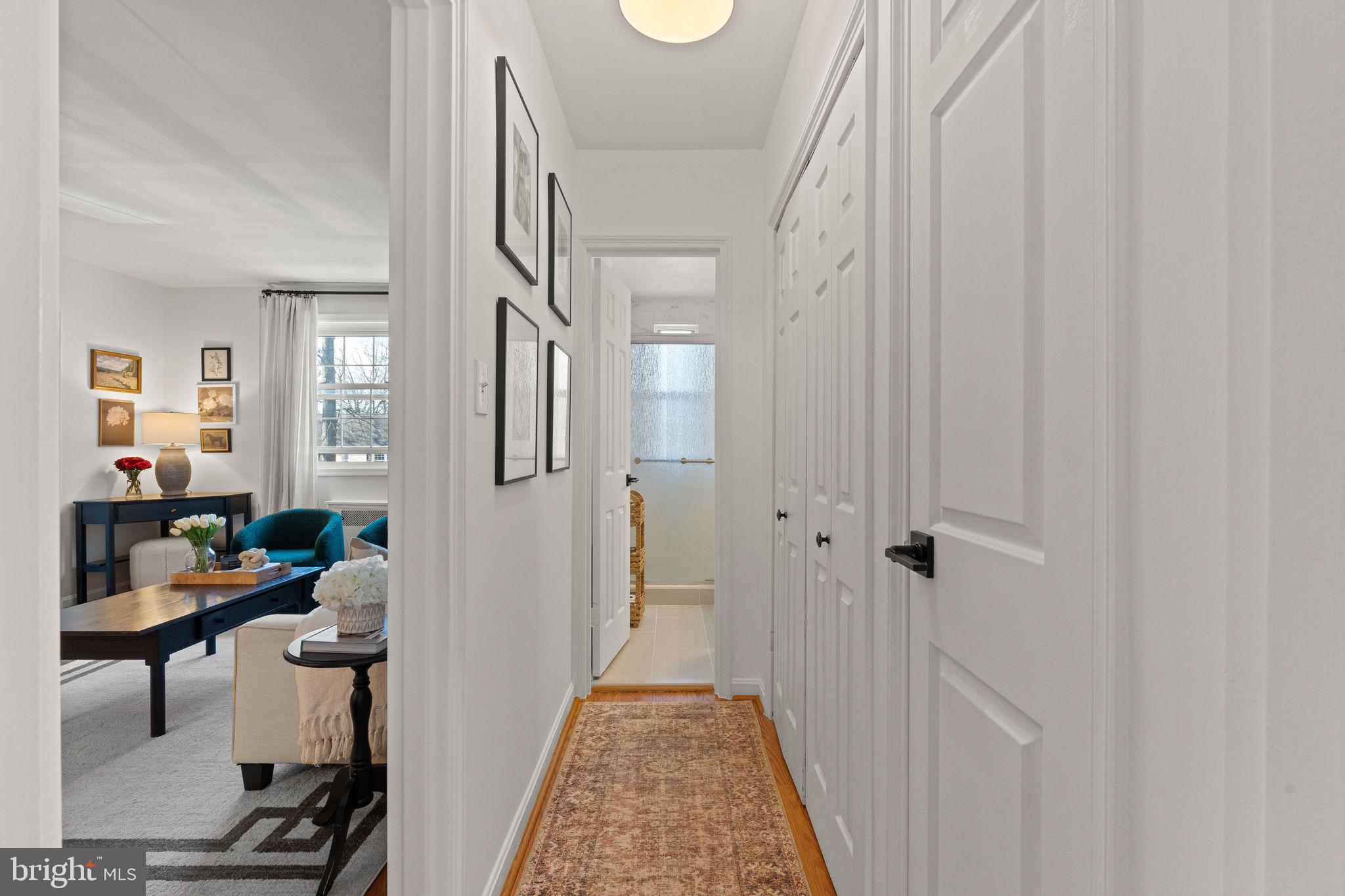 ARLINGTON OAKS - Residential