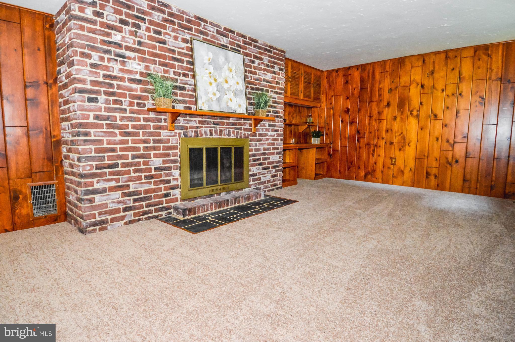 CROMWELL HEIGHTS - Residential