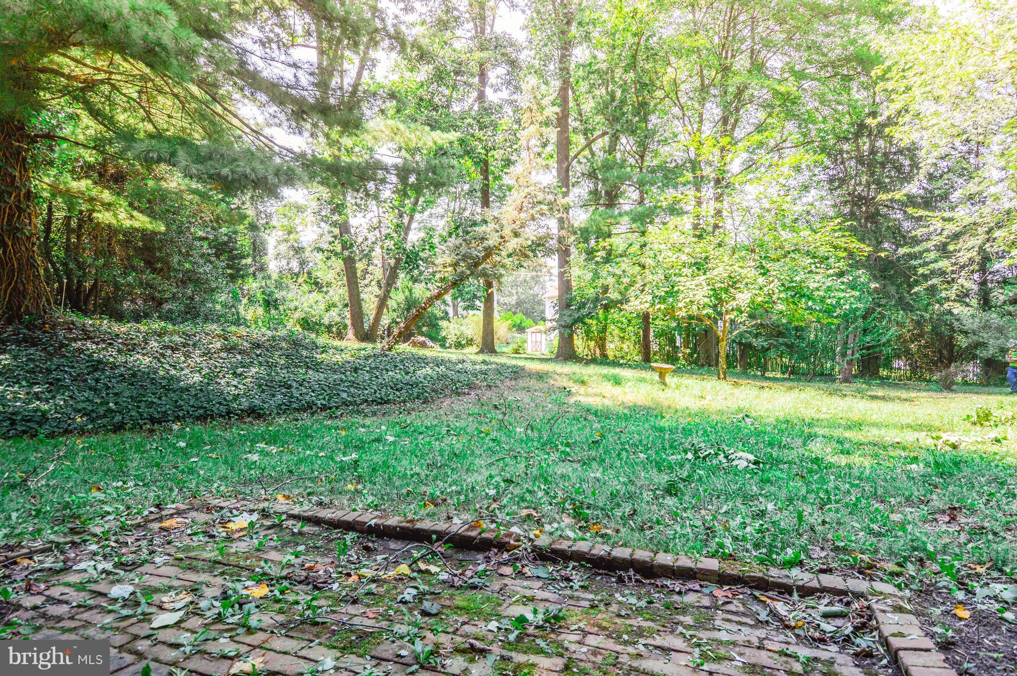 CROMWELL HEIGHTS - Residential