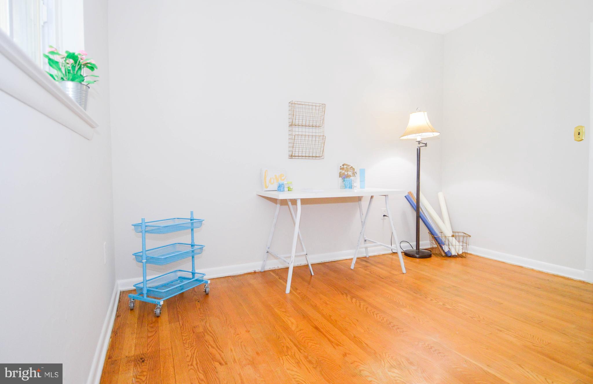 CROMWELL HEIGHTS - Residential