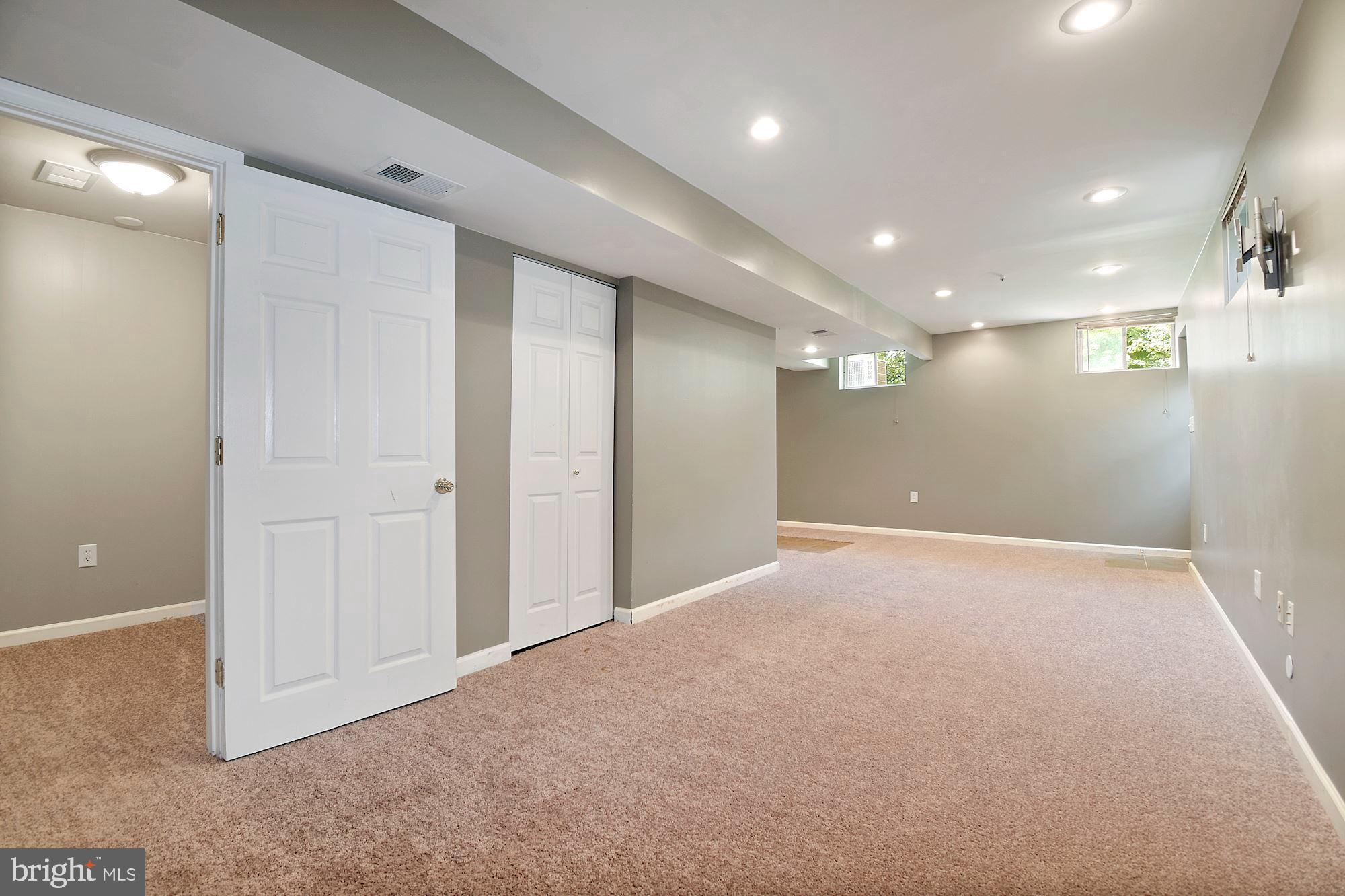 HOLLAWAY ESTATES - Residential