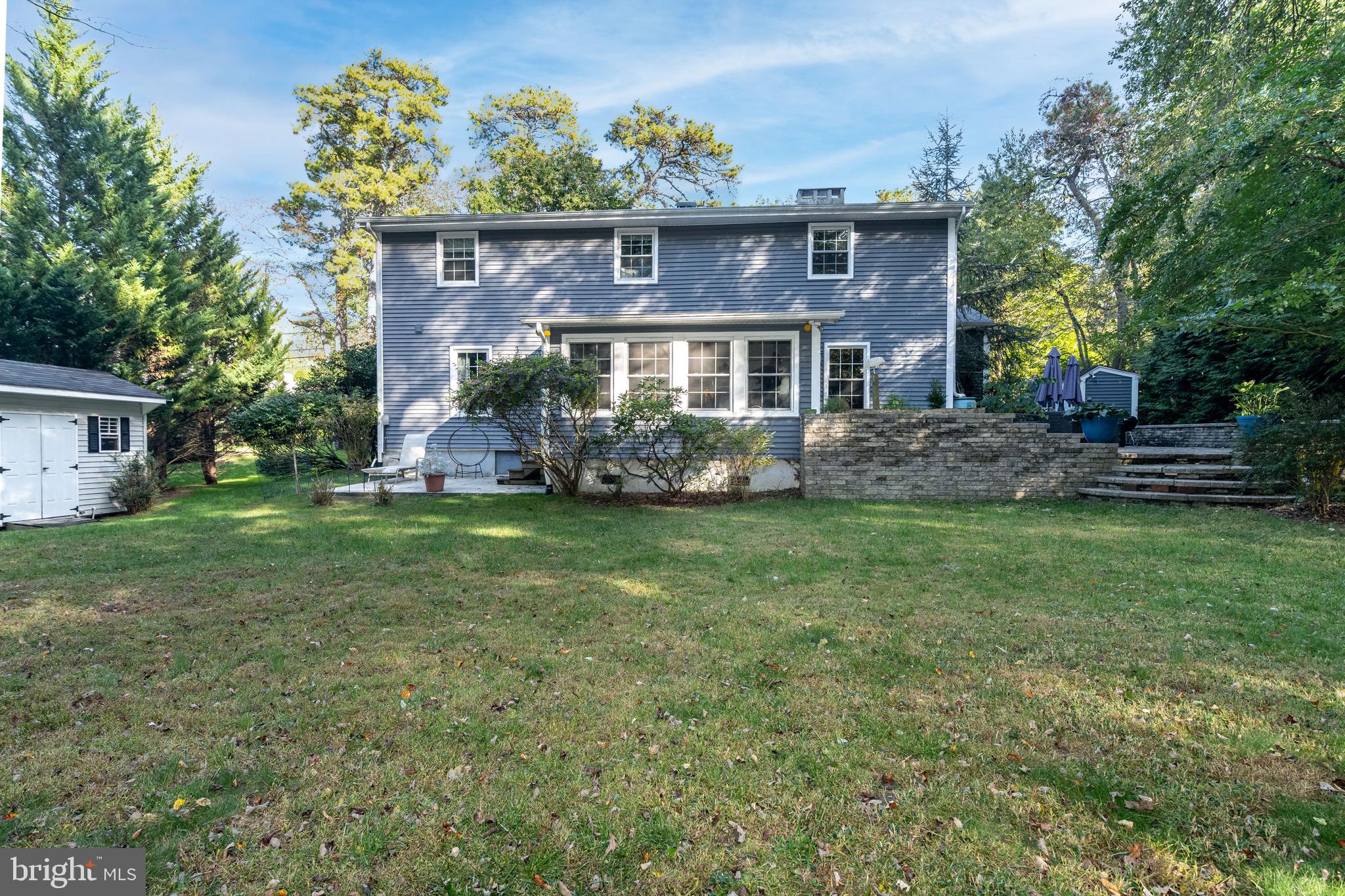 MEDFORD LAKES - Residential