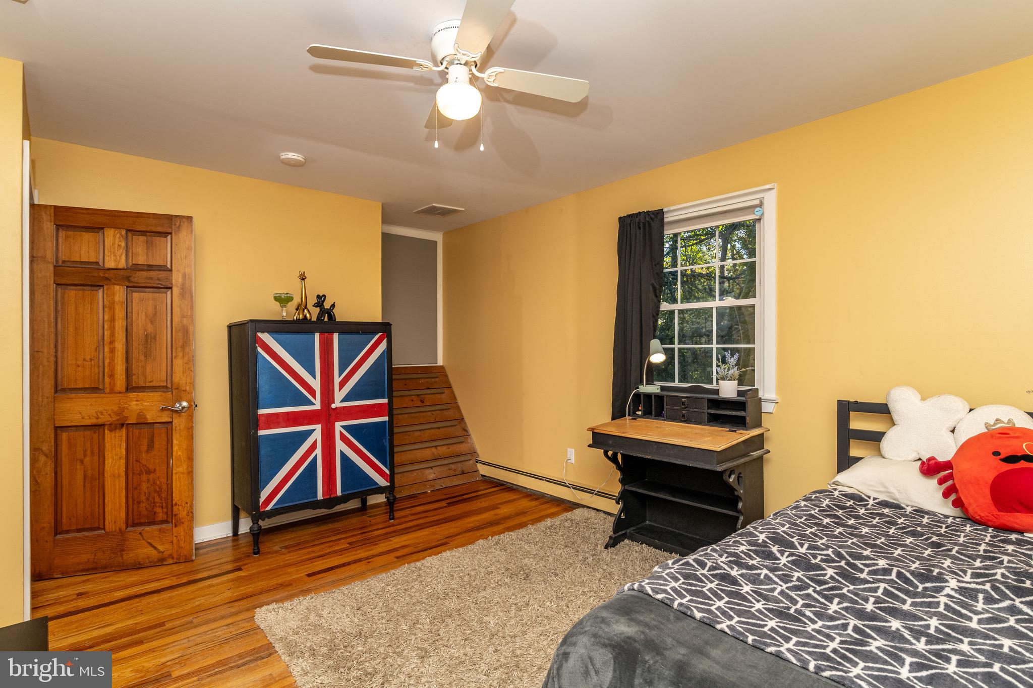 MEDFORD LAKES - Residential