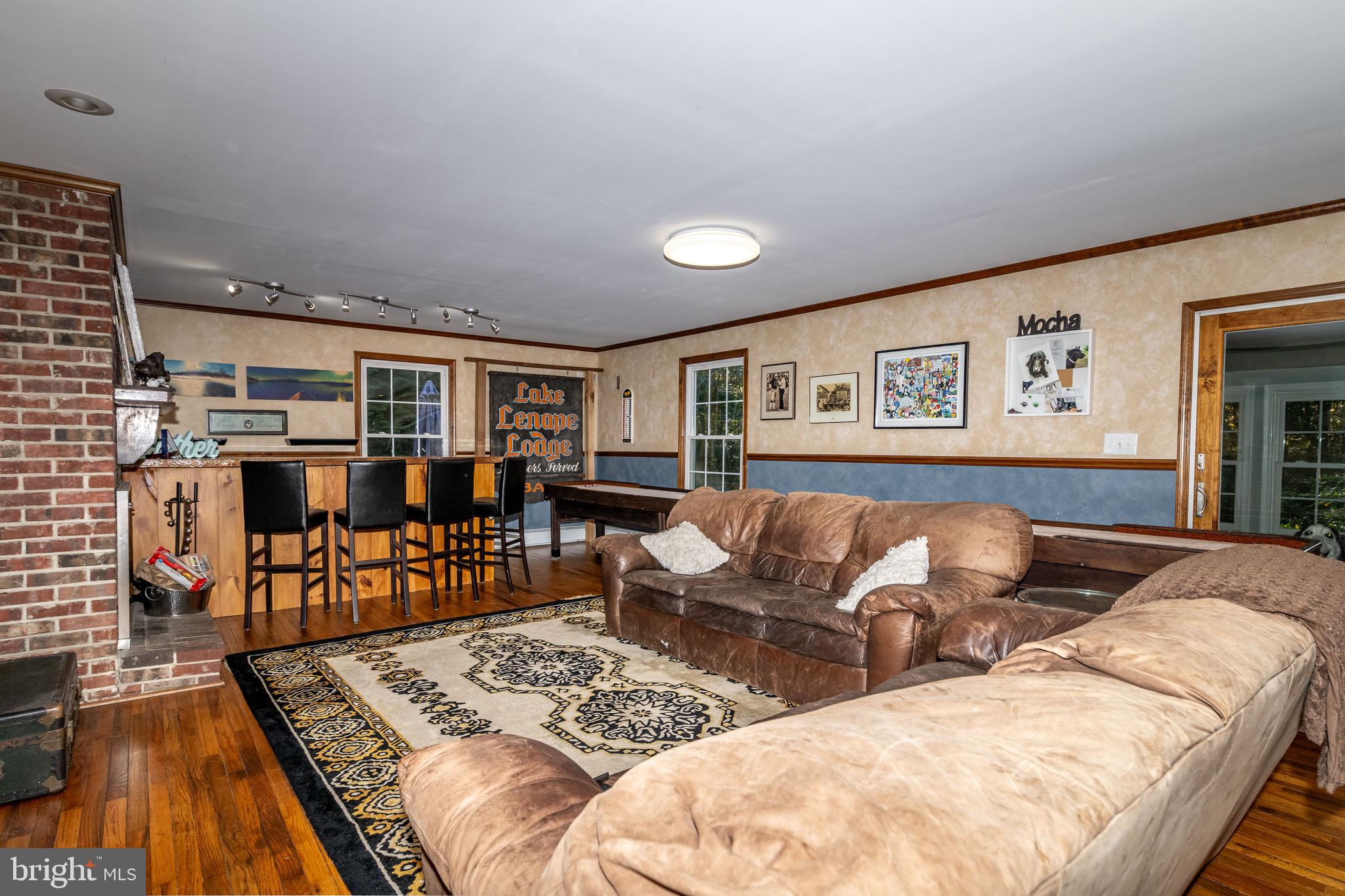 MEDFORD LAKES - Residential