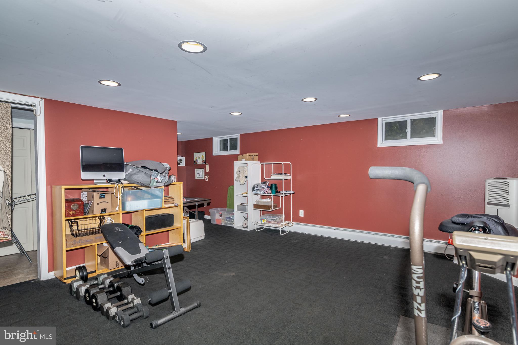 MEDFORD LAKES - Residential