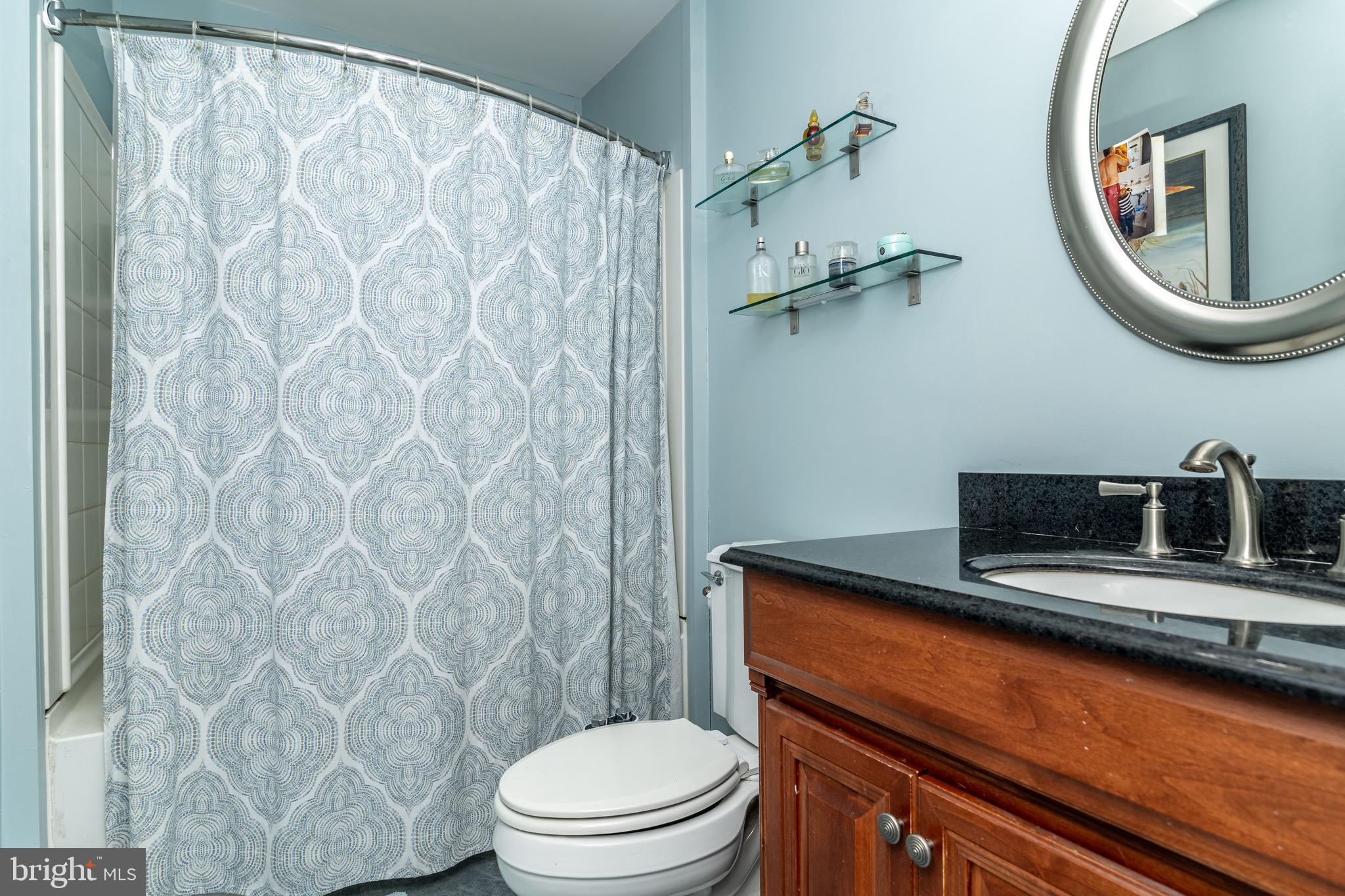 MEDFORD LAKES - Residential