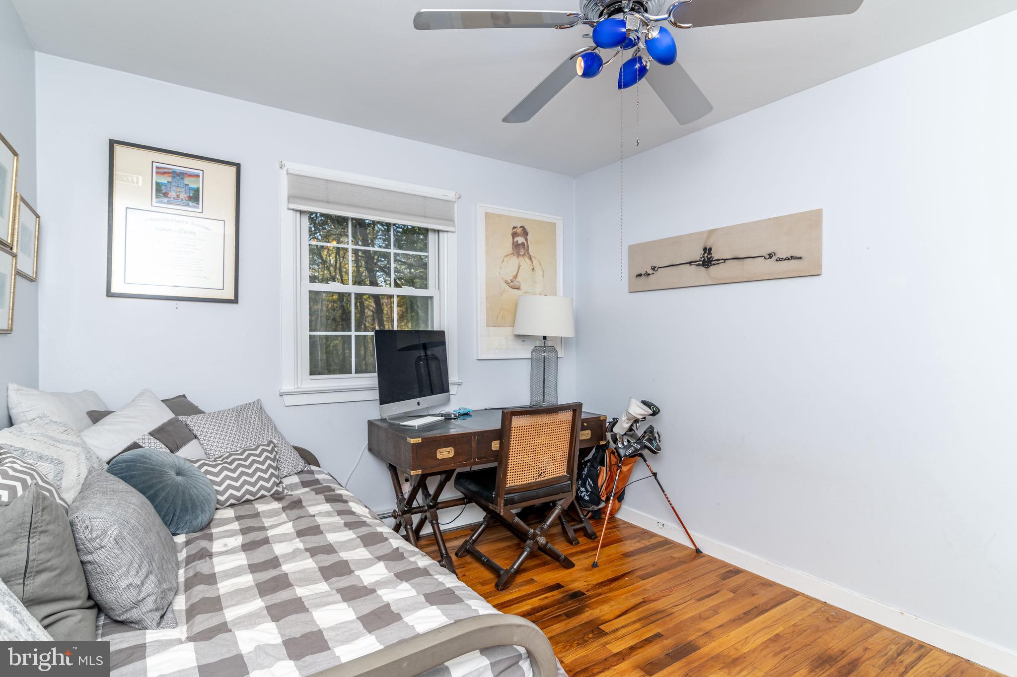 MEDFORD LAKES - Residential