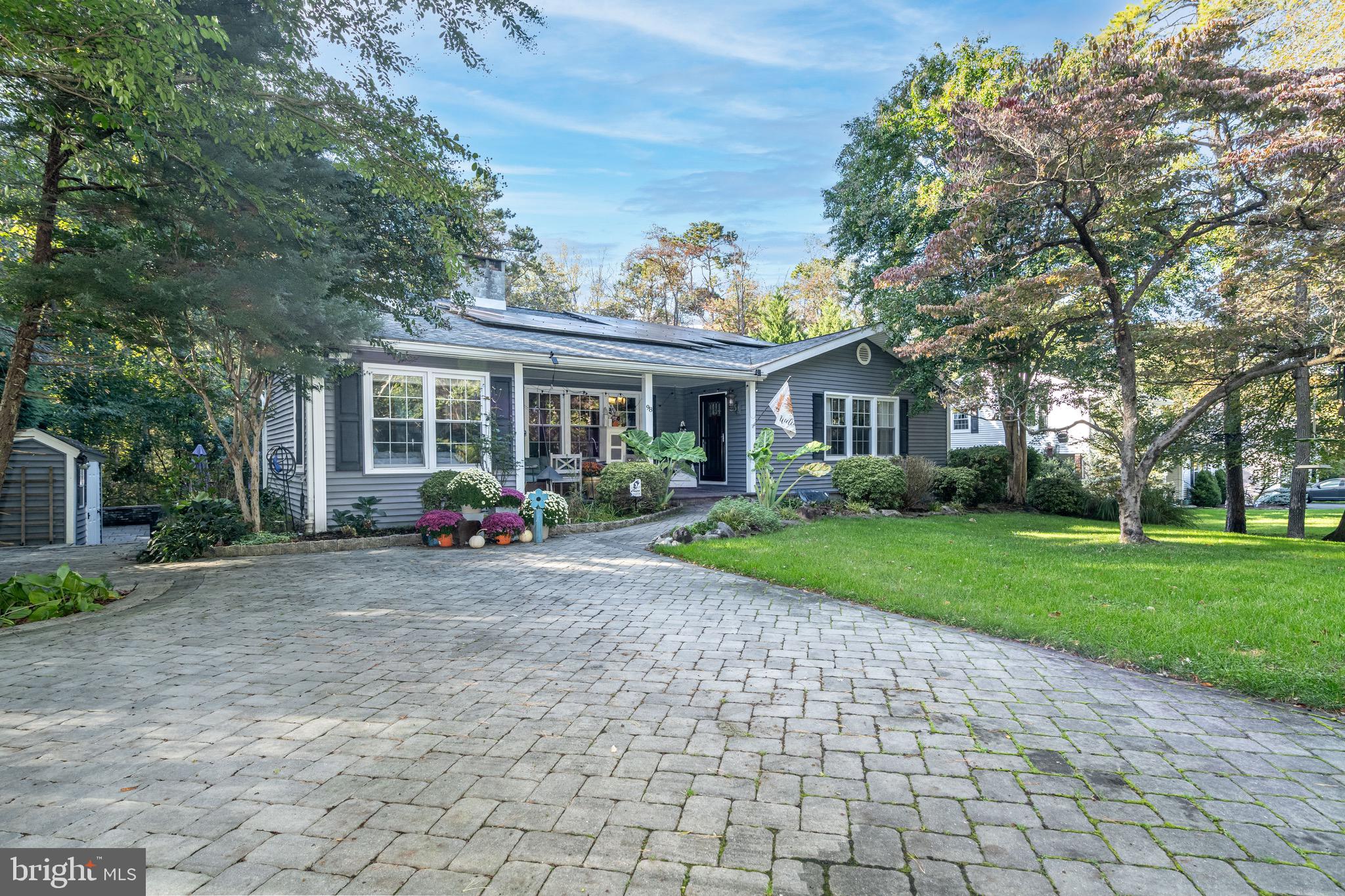 MEDFORD LAKES - Residential