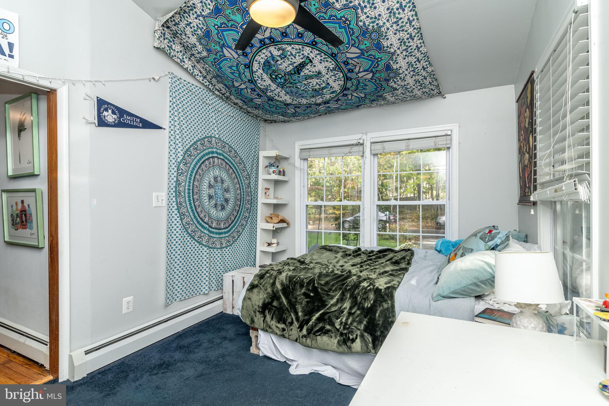 MEDFORD LAKES - Residential