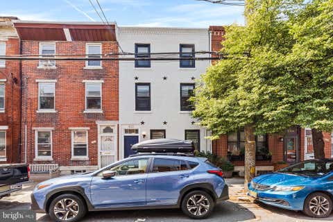 Townhouse For Sale - 832 Wharton Street<br/> PHILADELPHIA, PA 19147