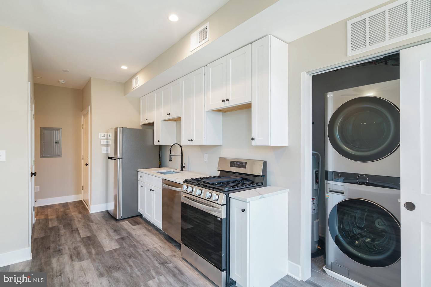 FRANCISVILLE - Residential Lease