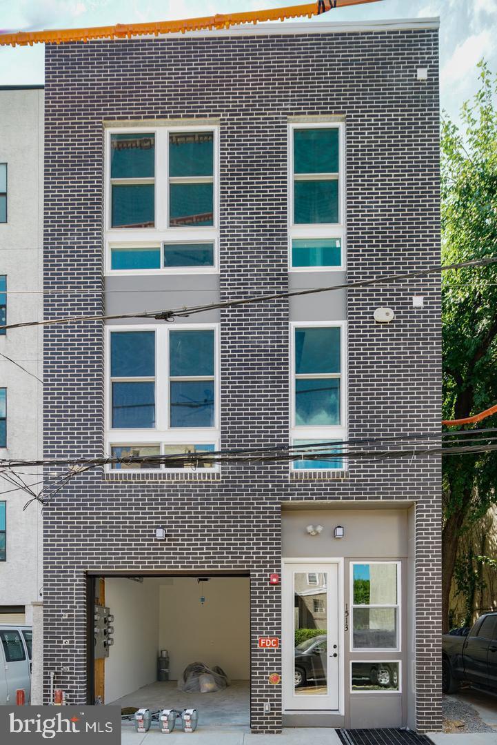 FRANCISVILLE - Residential Lease