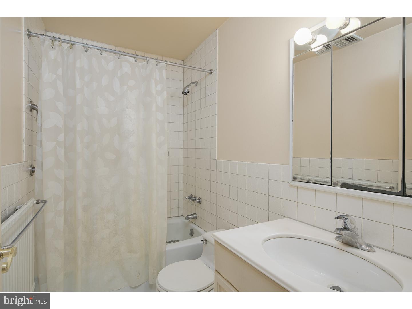 SOCIETY HILL - Residential