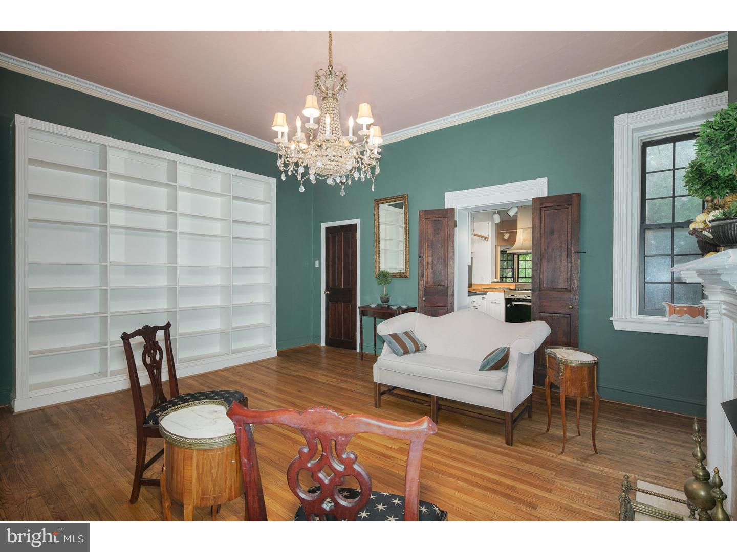 SOCIETY HILL - Residential