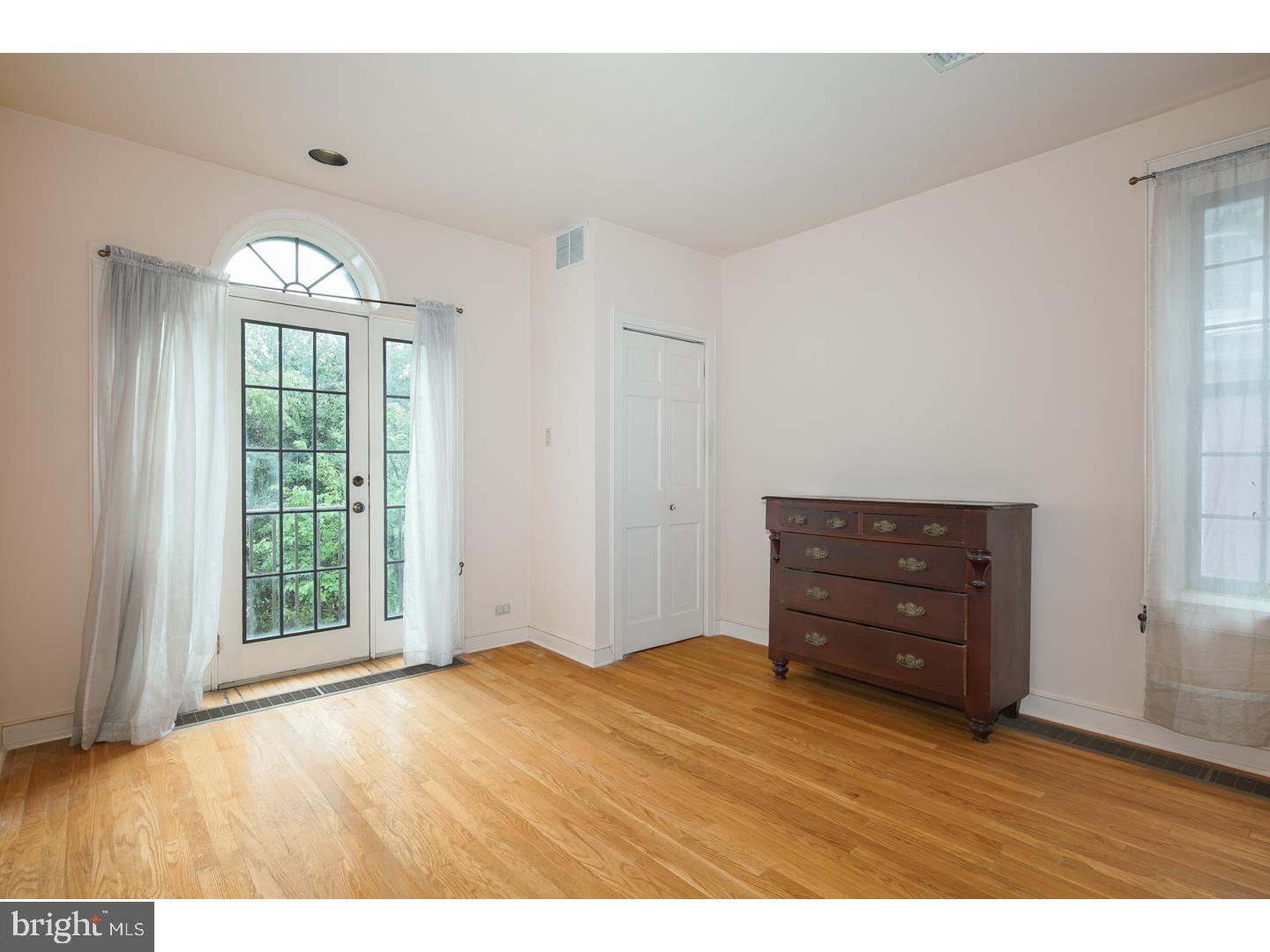 SOCIETY HILL - Residential