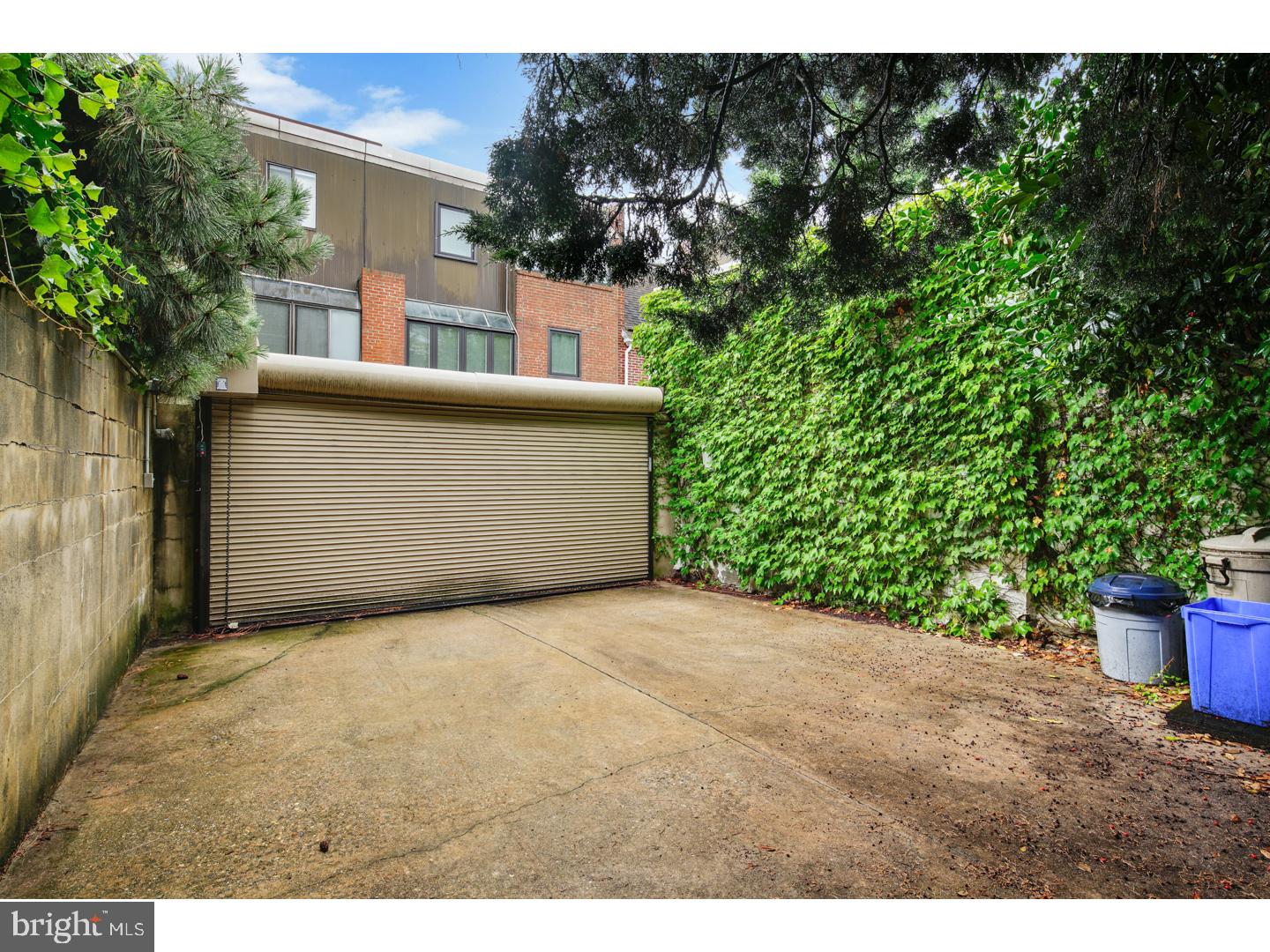 SOCIETY HILL - Residential