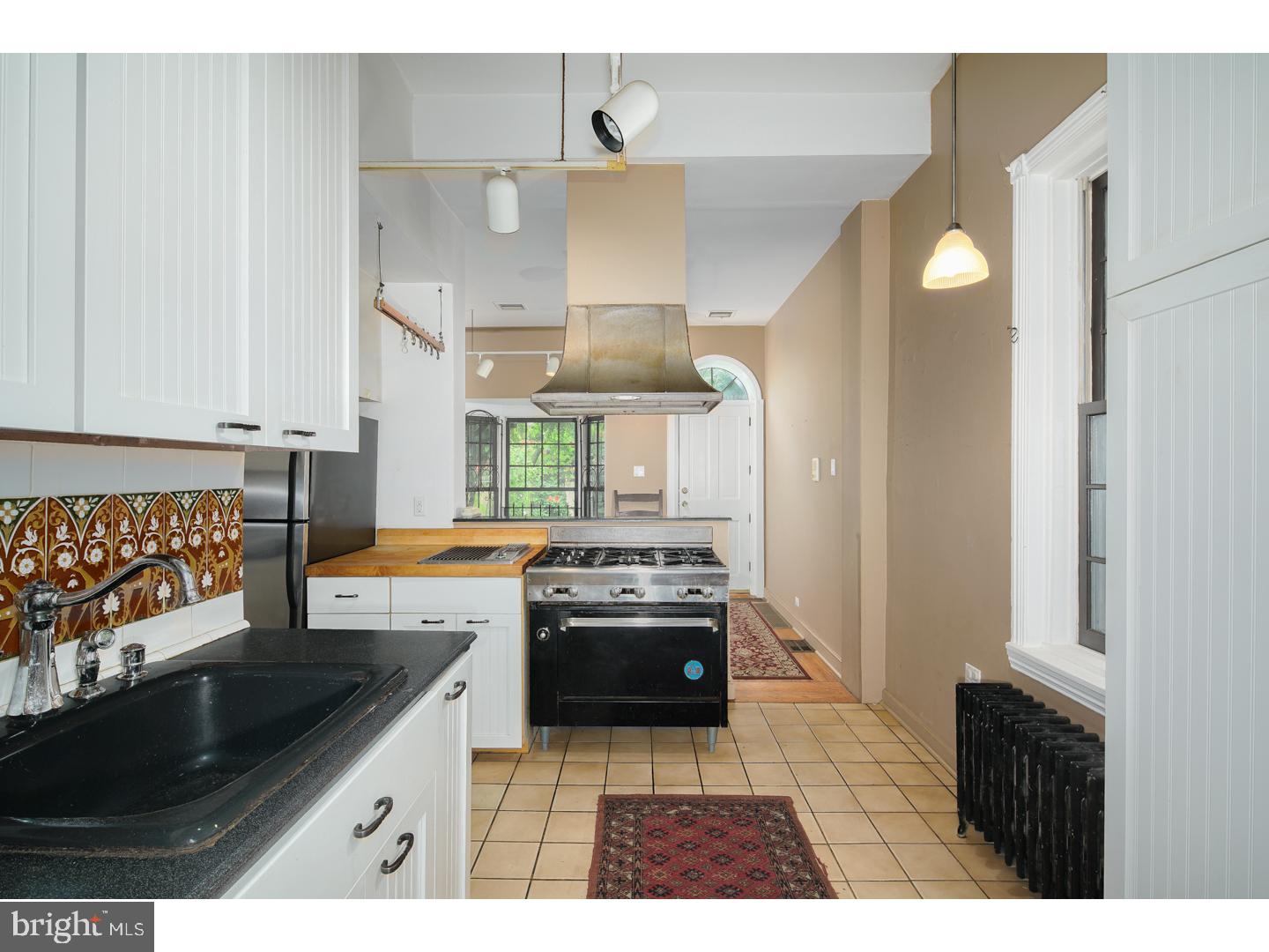 SOCIETY HILL - Residential