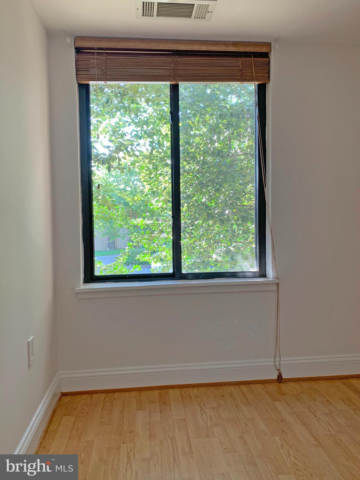 OAKLAND MILLS - Residential