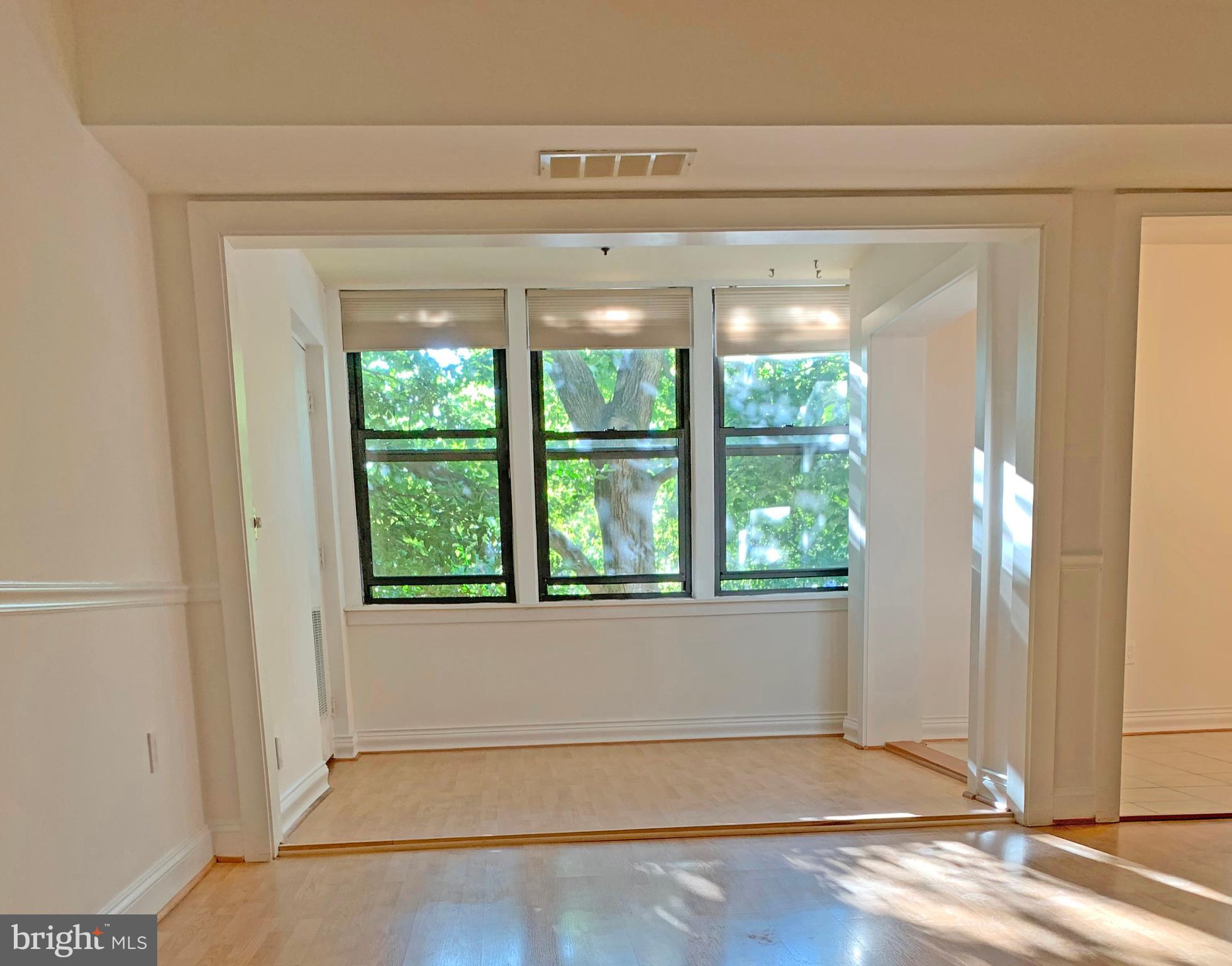 OAKLAND MILLS - Residential