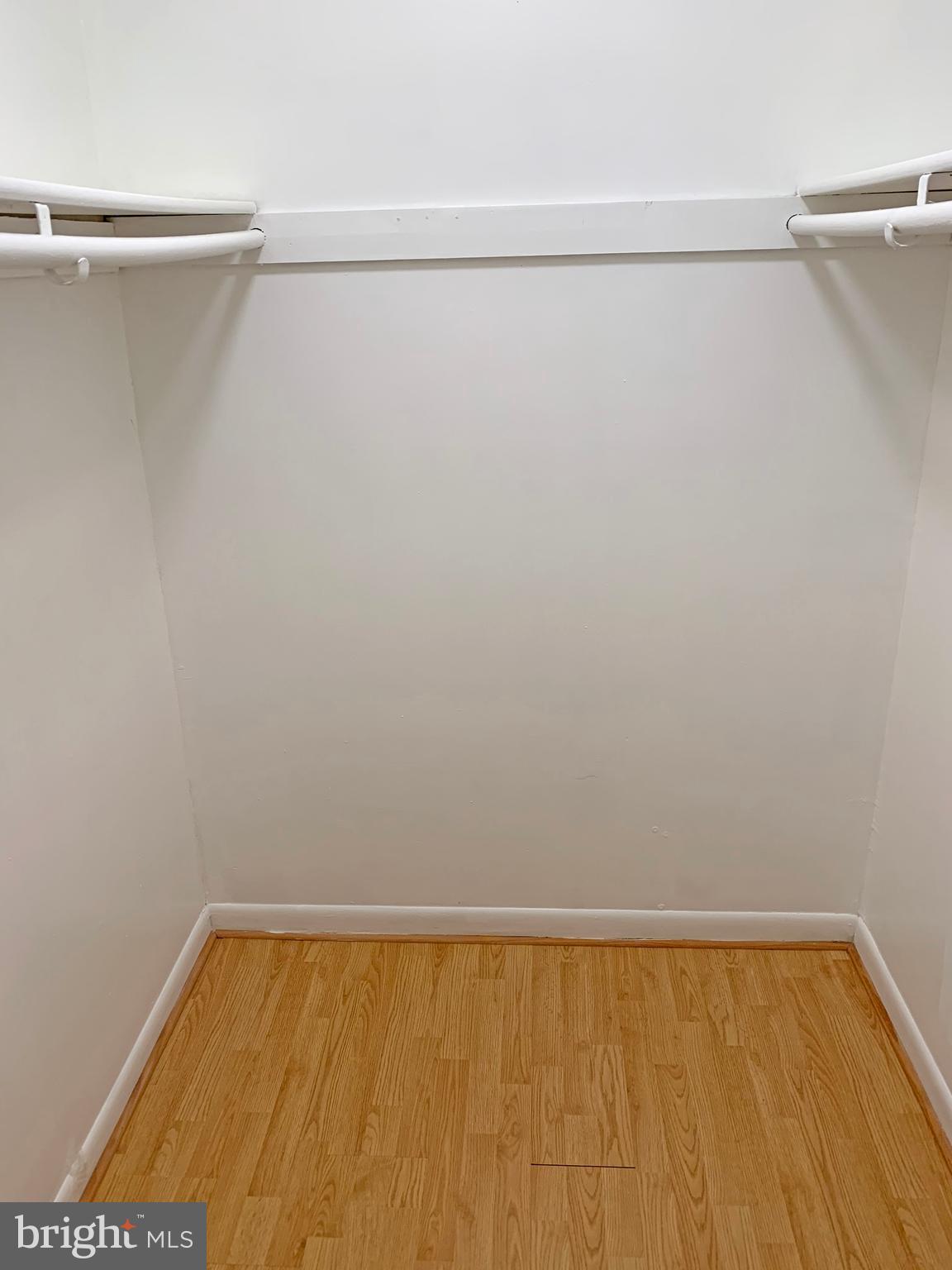 OAKLAND MILLS - Residential